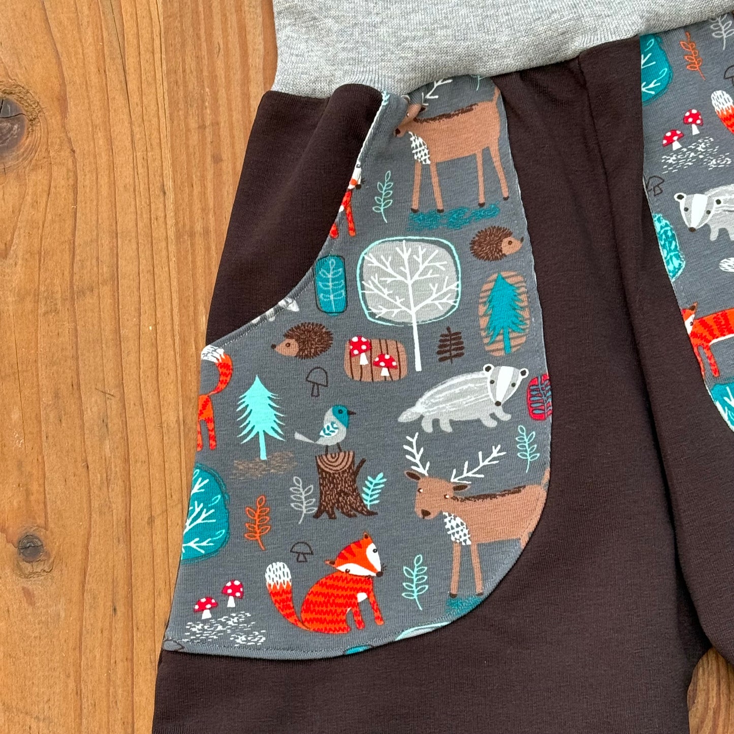 Pumphose French Terry -Handgemachte Babyhose mit Waldtieren