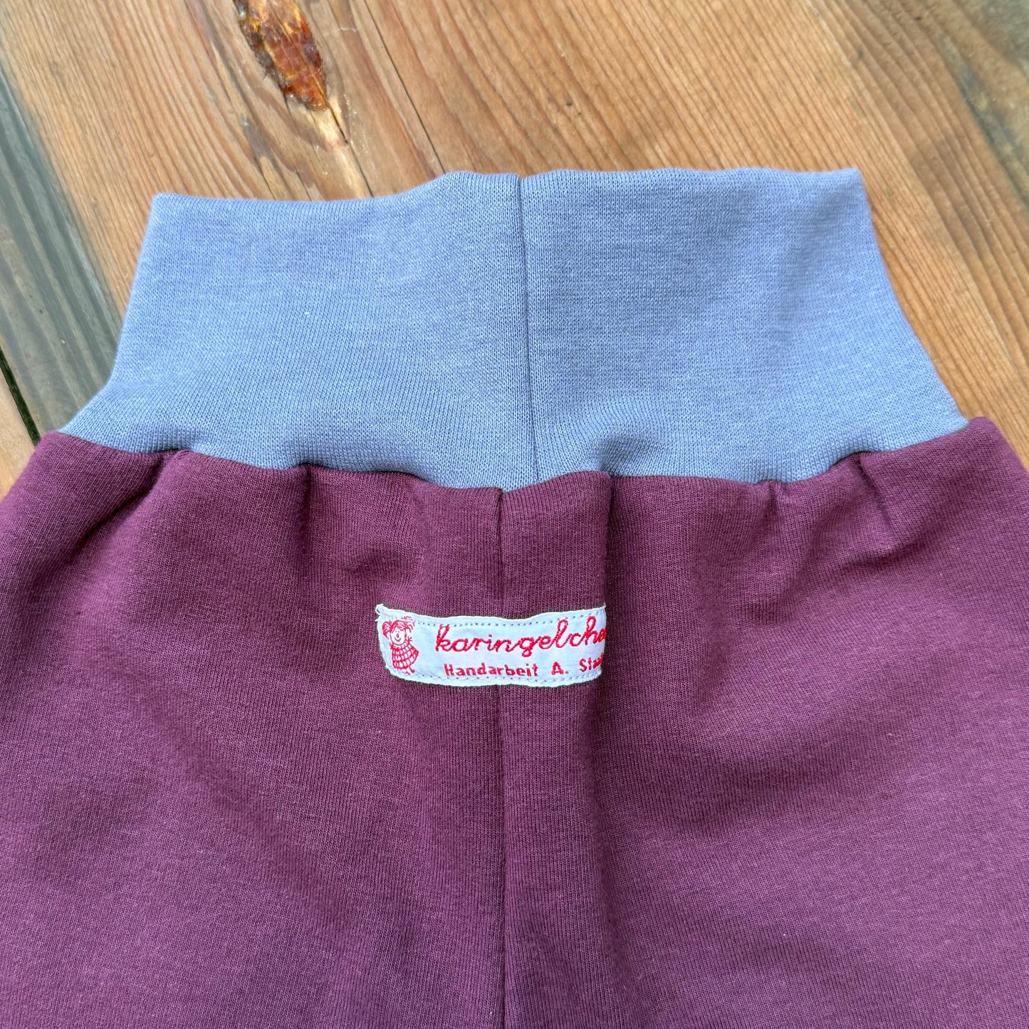Pumphose Sweat- Handgemachte Babyhose mit Bienen & Blumen