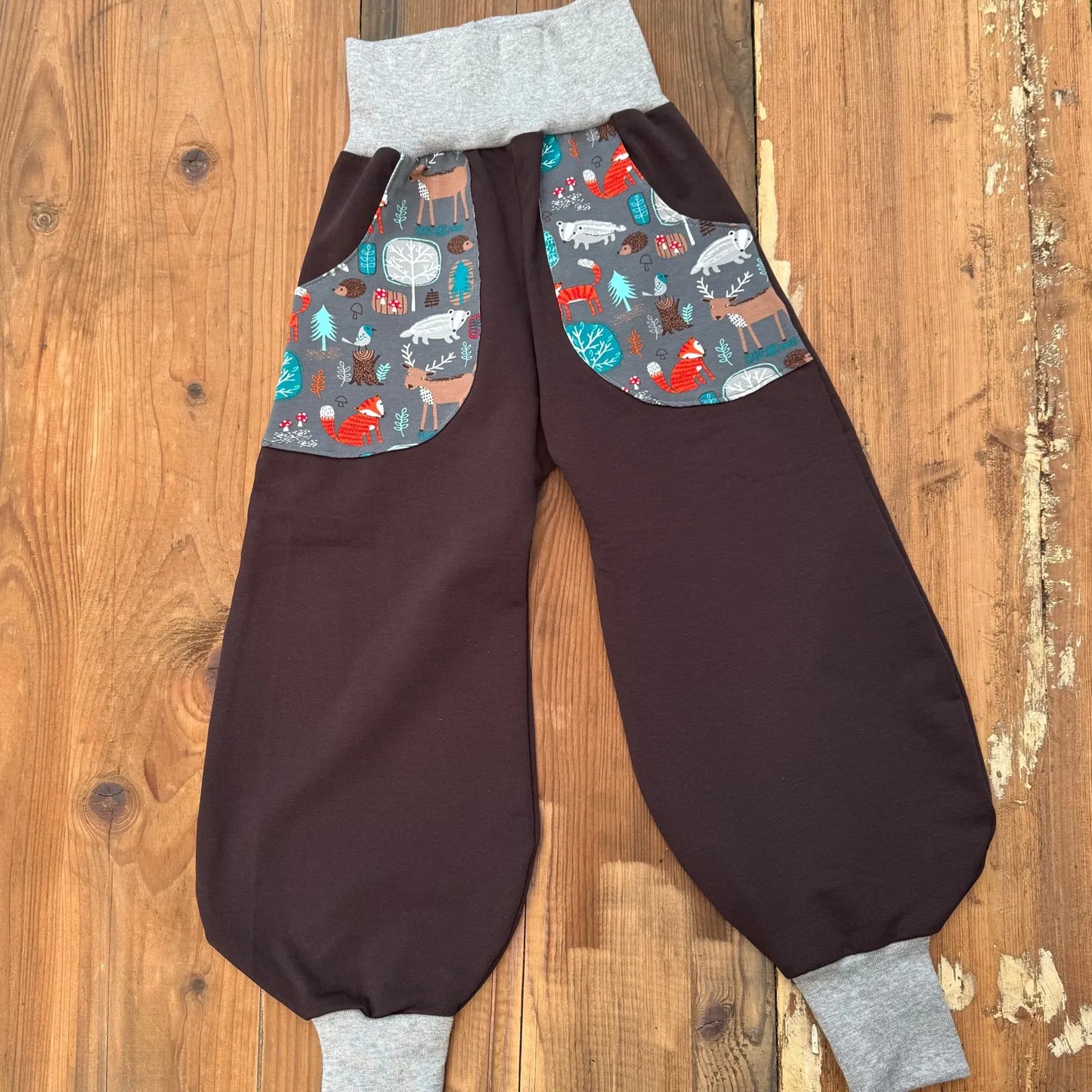 Pumphose French Terry -Handgemachte Babyhose mit Waldtieren