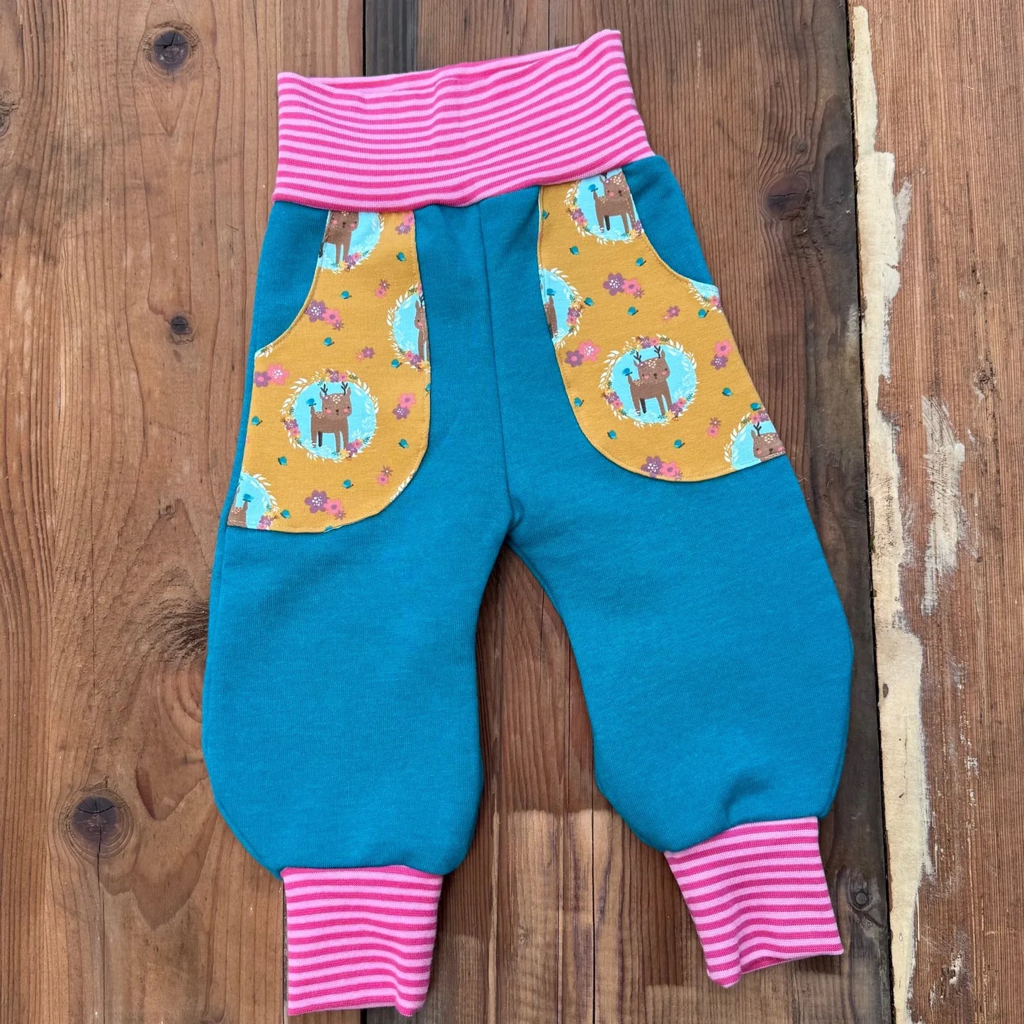 Pumphose Sweat Gr. 80 – Bequeme Babyhose mit Bündchen & Taschen