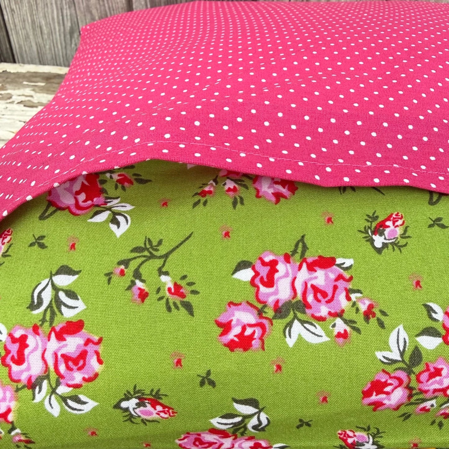 Namenskissen „Marienkäfer“ – handgemacht & personalisierbar, Kuschelkissen fürs Kinderzimmer