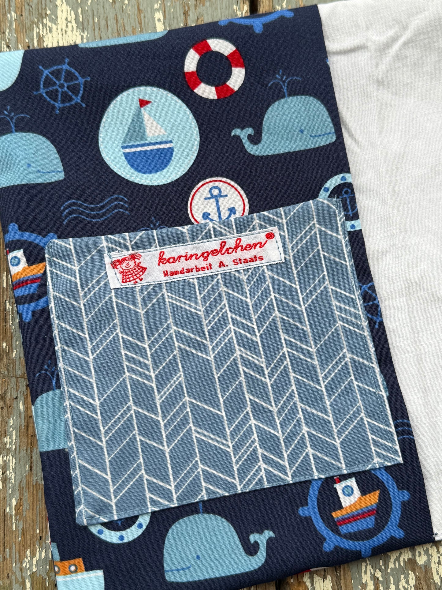 Handgemachte U-Heft-Hülle “Pirat” – personalisiert & maritim