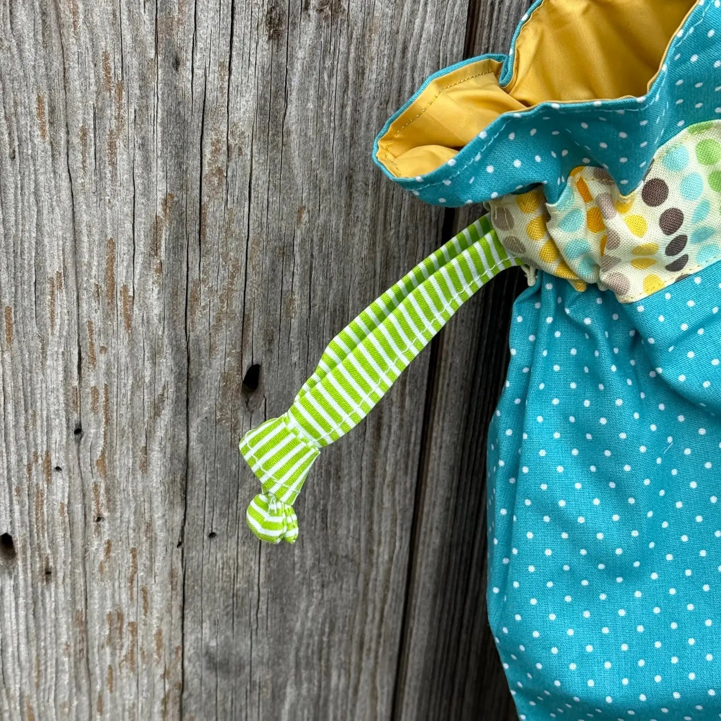 Wetbag Seepferdchen – Wasserdichte Nasstasche für Stoffwindeln & Schwimmsachen