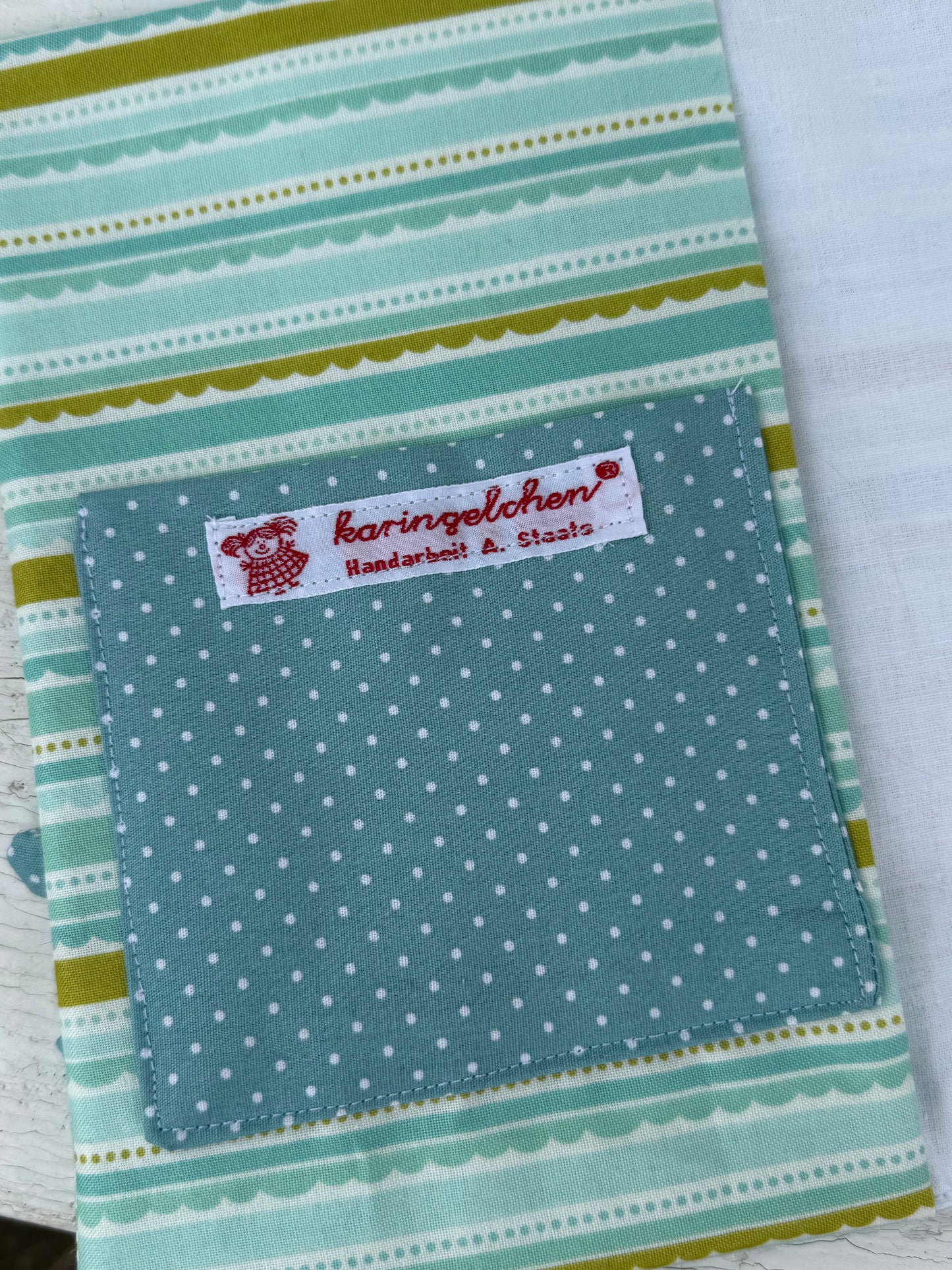 Handgemachte U-Heft-Hülle “Frosch” – personalisiert & einzigartig