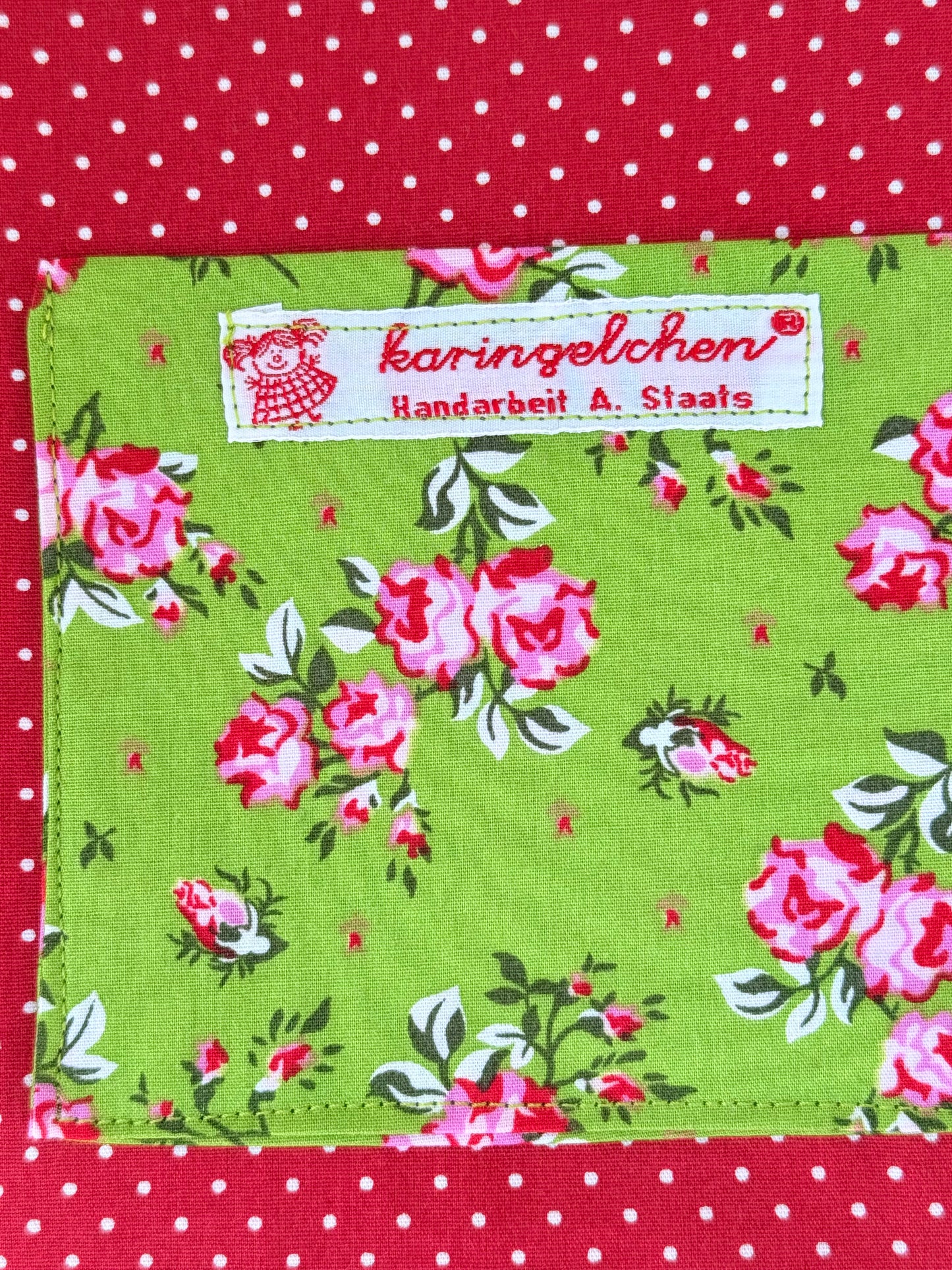 Handgemachte U-Heft-Hülle “Schmetterling” – personalisierbar & farbenfroh