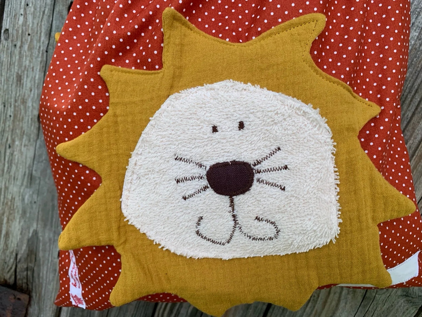 Kita-Set Löwe – Handgemachte Wetbag & Garderobenbeutel mit Namen für Jungen & Mädchen