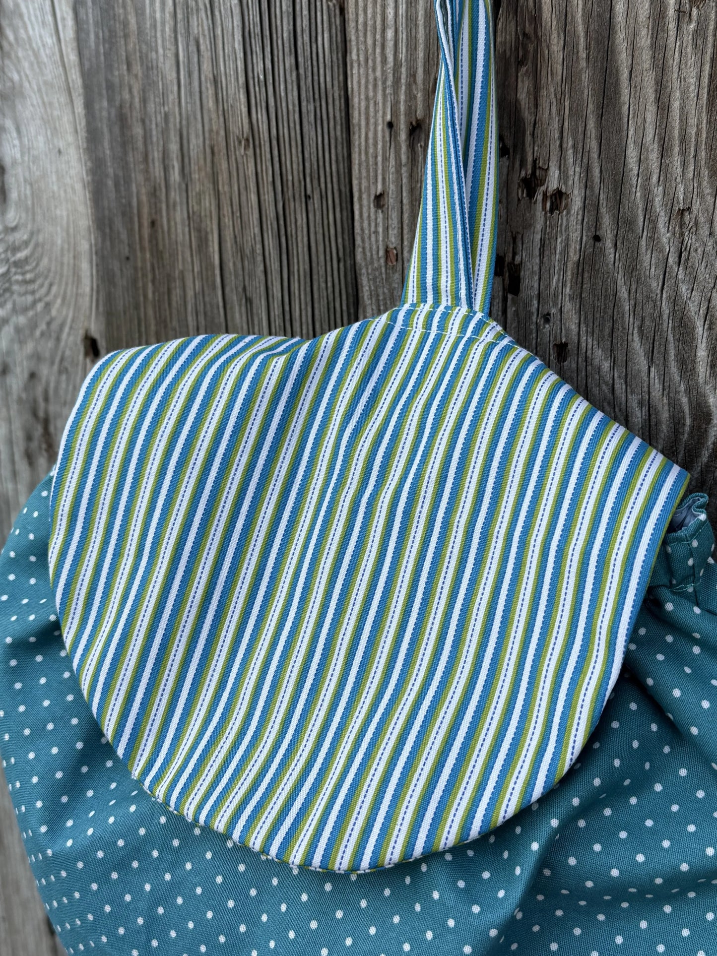 Kinderrucksack Frosch - Handmade mit wasserabweisendem Innenfutter