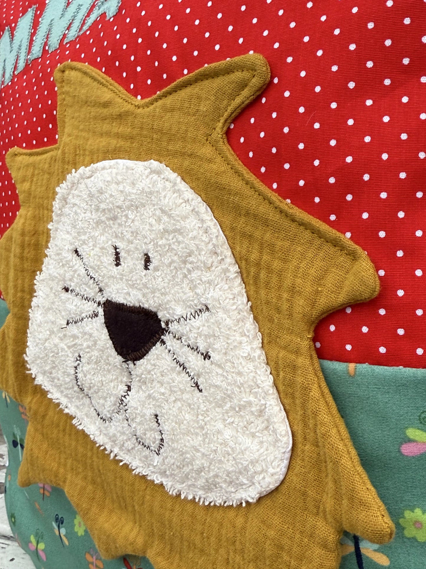 Namenskissen Löwe – personalisiertes Kissen für Kinder