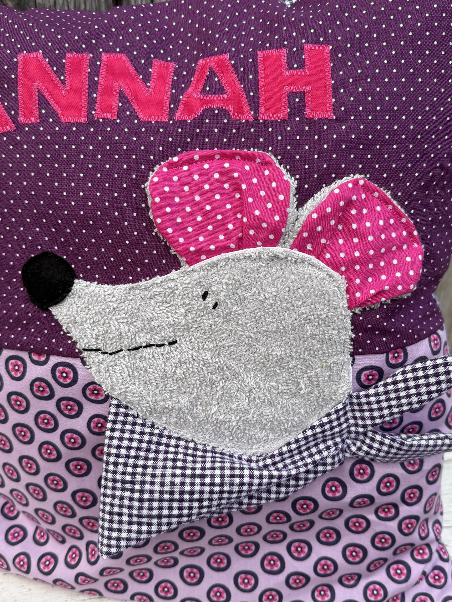 Personalisiertes Kissen mit Maus & Namen – Handgemachtes Kinderkissen 40×40 cm