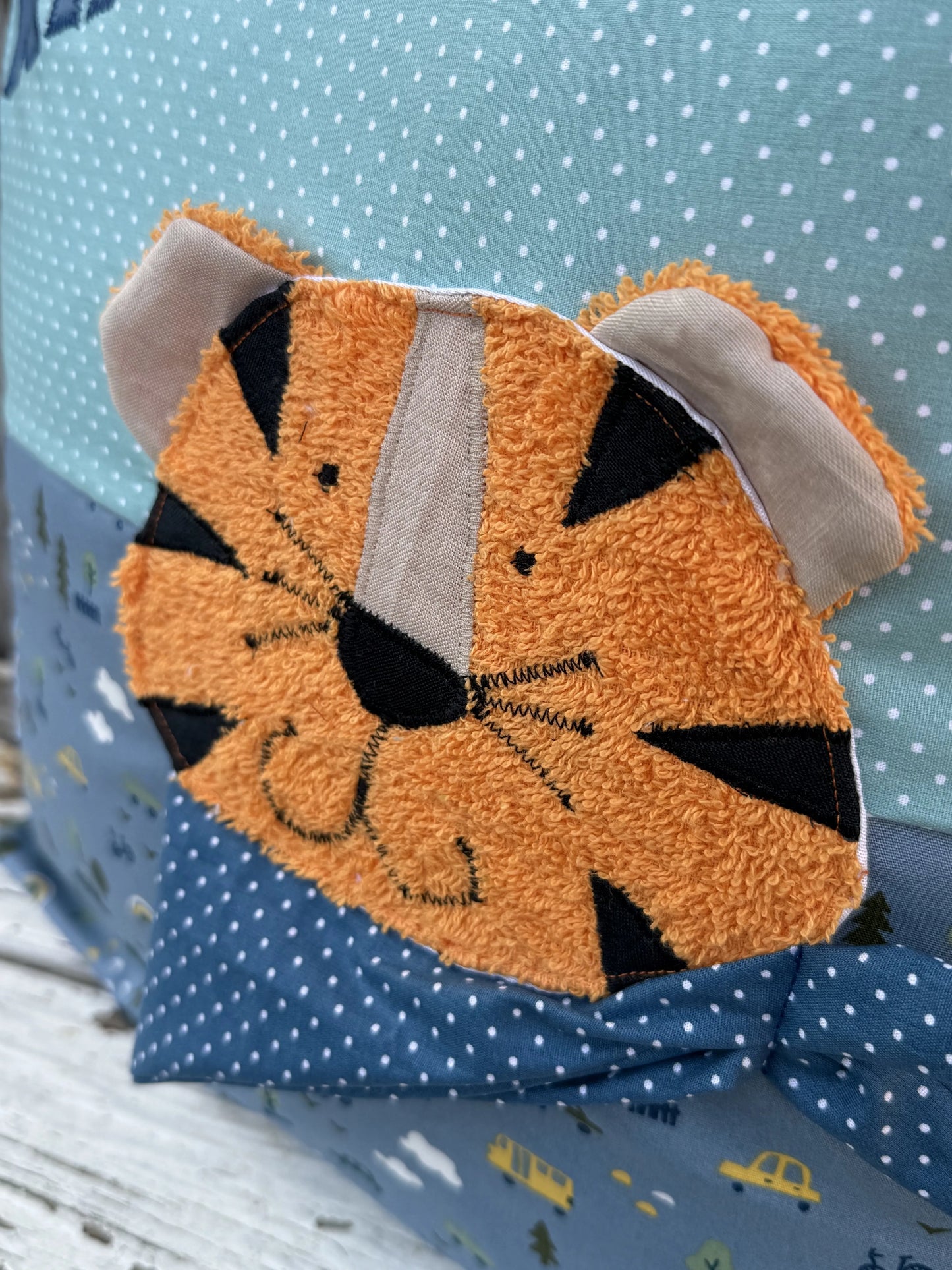 Kissen Tiger – Personalisiertes Kinderkissen mit Namen & Tierapplikation