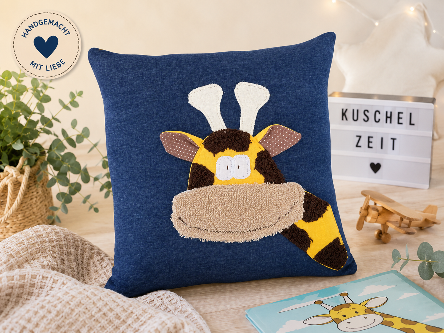 KINDERKISSEN Giraffe | Handgemachtes Reisekissen für Kinder 30x30