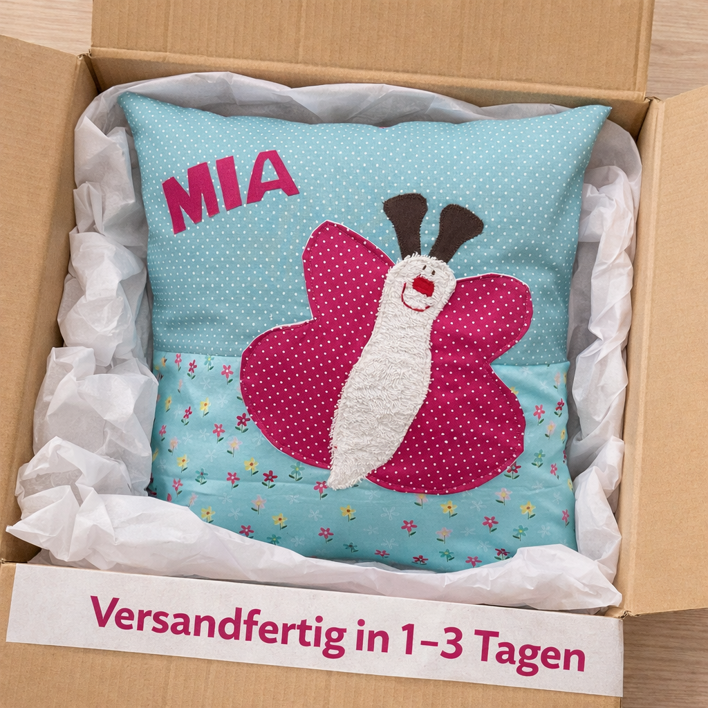 Kuschelkissen Schmetterling mit Namen – personalisiertes Babygeschenk zur Geburt | Dekokissen Kinderzimmer