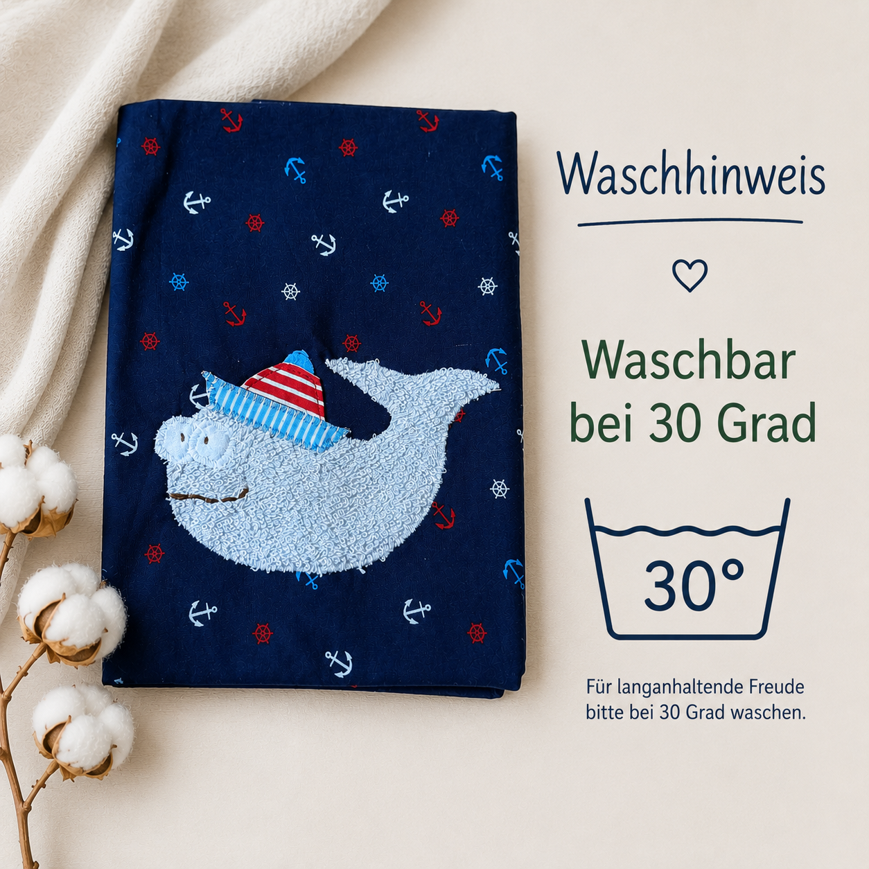 Handgemachte U-Heft-Hülle “Wal” – personalisierbar & maritim süß