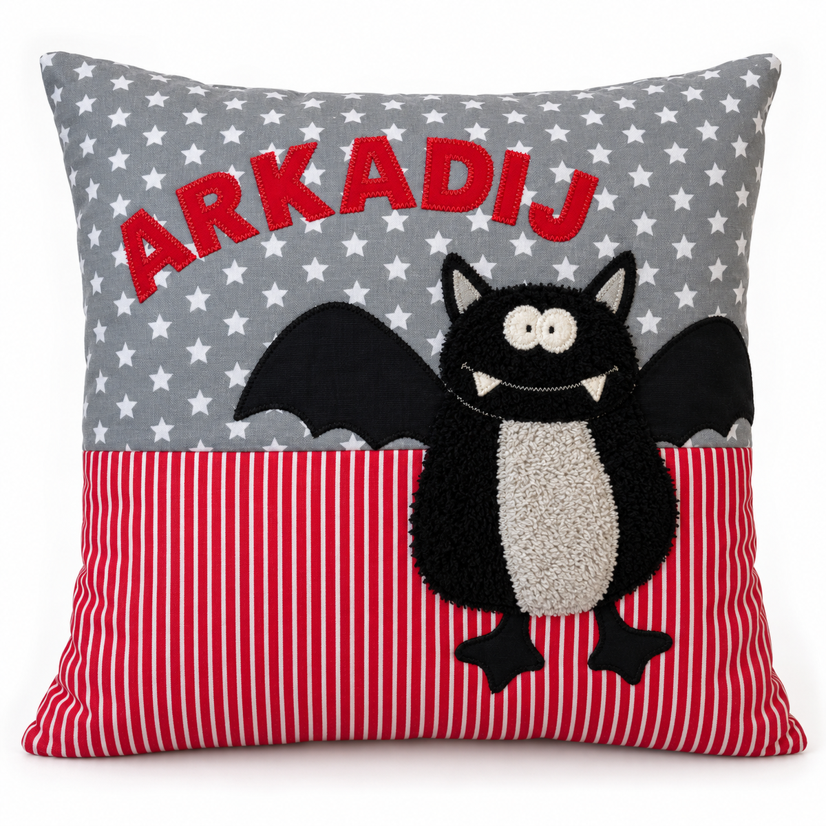 Personalisiertes Kinderkissen Fledermaus mit Namen – 40 × 40 cm