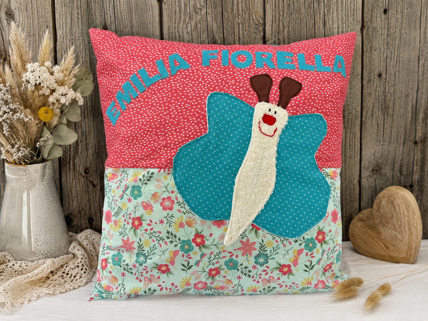 Kissen personalisiert mit Namen | Schmetterling Kinderkissen | Mädchenzimmer Deko