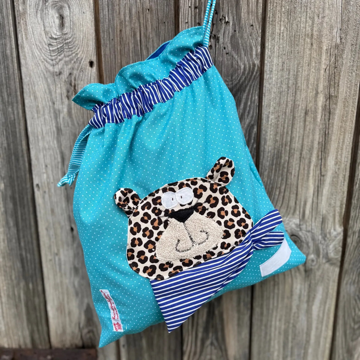 Nasstasche Blau mit Leopard – personalisierbares Geschenk zum 2. Geburtstag