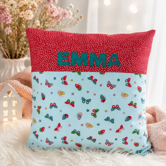 Personalisiertes Kissen Schmetterling mit Name 40x40 cm – Kuschelkissen für Mädchen | Geschenk zum Geburtstag & Weihnachten