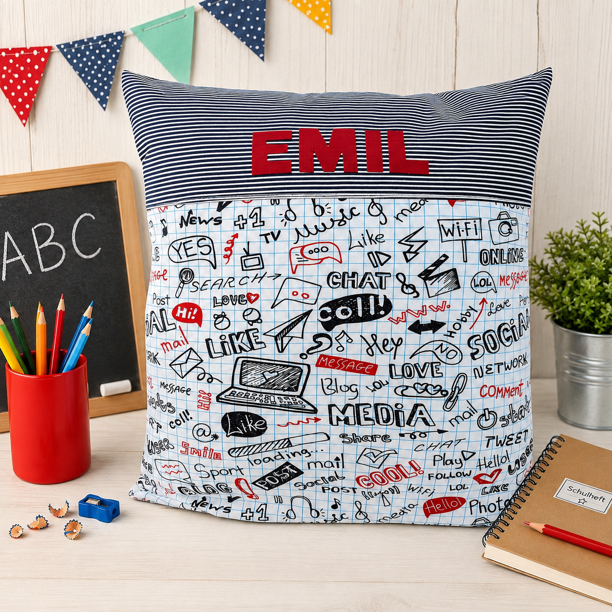 Kissen mit Namen Computerheld – Geschenk zur Einschulung für Jungen