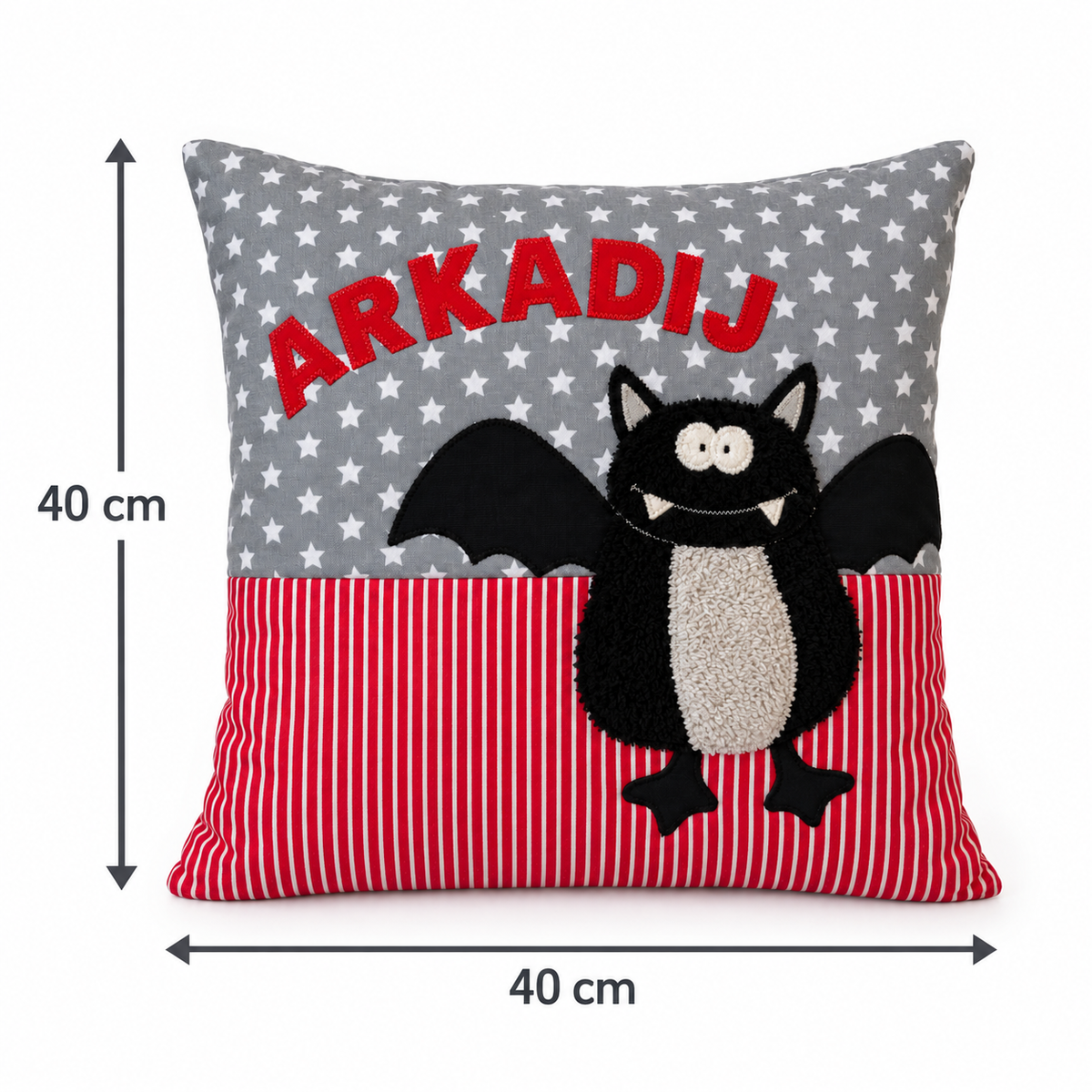 Personalisiertes Kinderkissen Fledermaus mit Namen – 40 × 40 cm