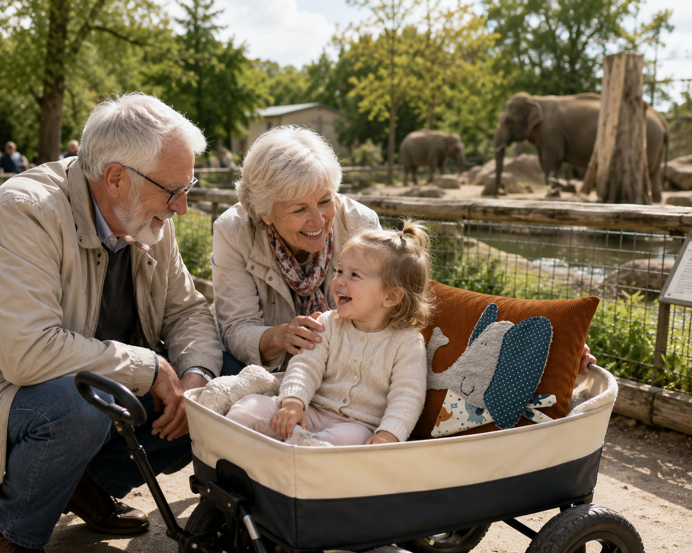 Reisekissen Elefant 30x30 cm – Handgenähtes Kinderkissen für Auto & Urlaub