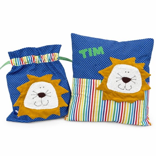 Personalisiertes Kinderkissen Geschenkset Löwe Zirkus | Namenskissen und Wetbag zur Geburt