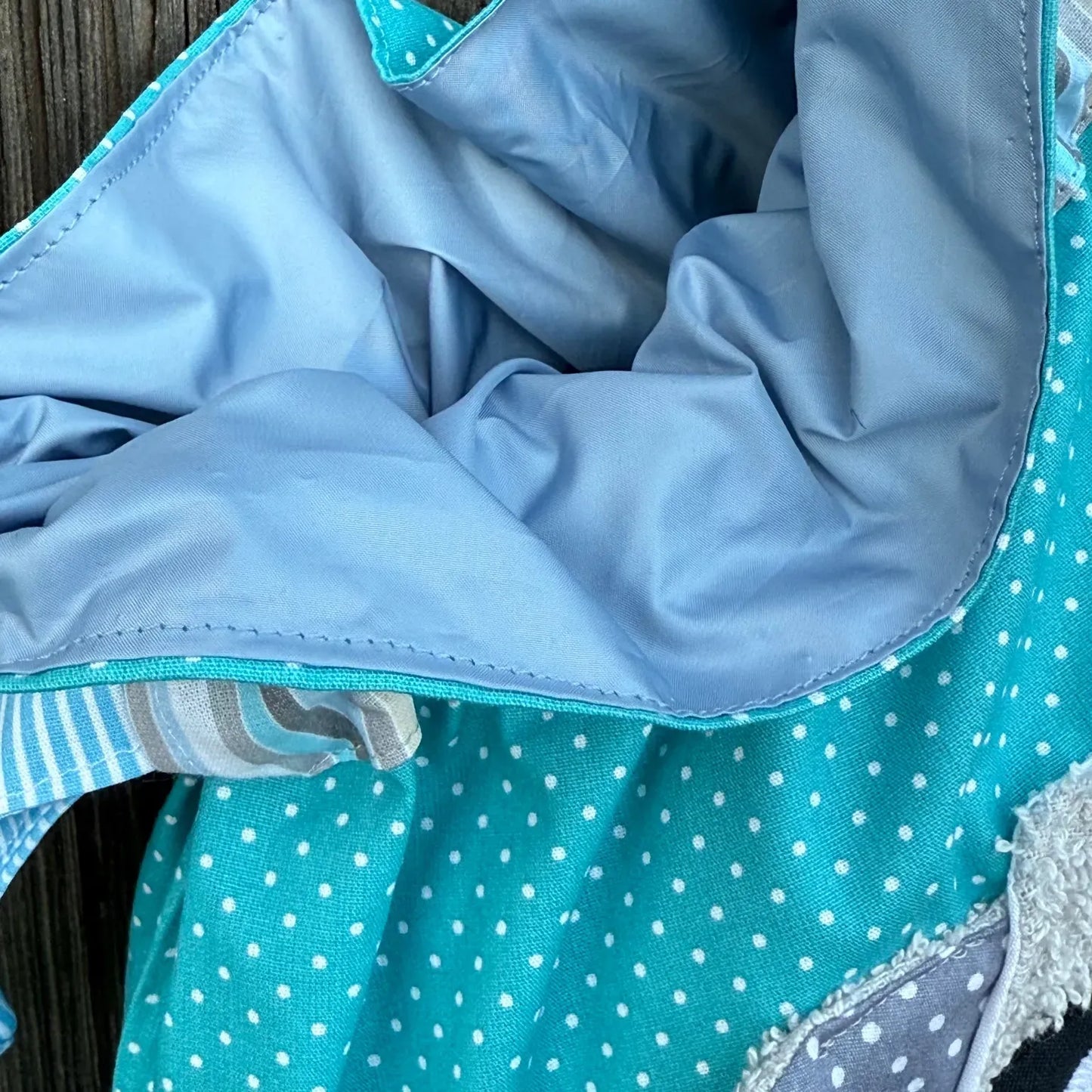 Wetbag „Waschbär“ – handgemacht, wasserabweisend, ideal für Kita, Sport & Reisen