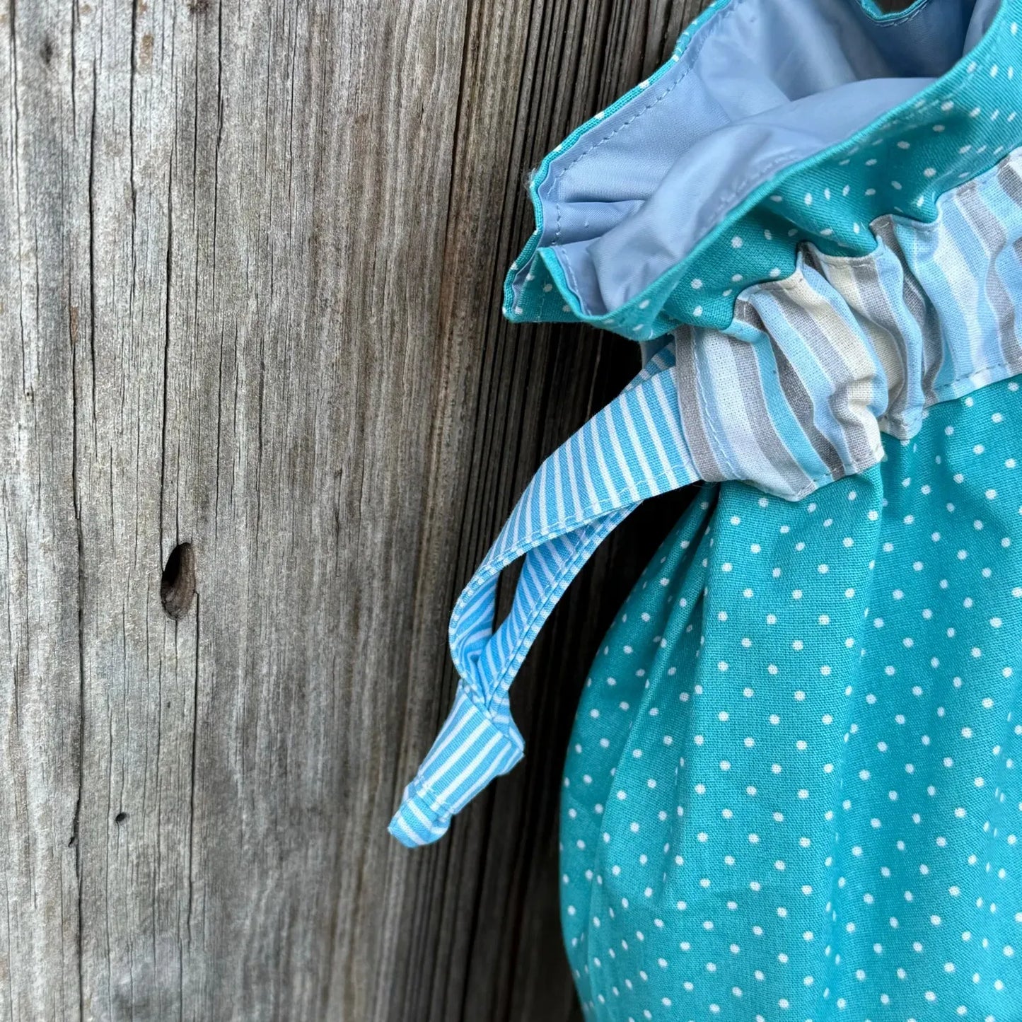 Wetbag „Waschbär“ – handgemacht, wasserabweisend, ideal für Kita, Sport & Reisen