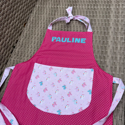 Personalisierte Kinder-Schürze mit Namen – Einhorn & Punkte | Handmade Kinderschürze für Mädchen | Geschenk zum Backen & Basteln