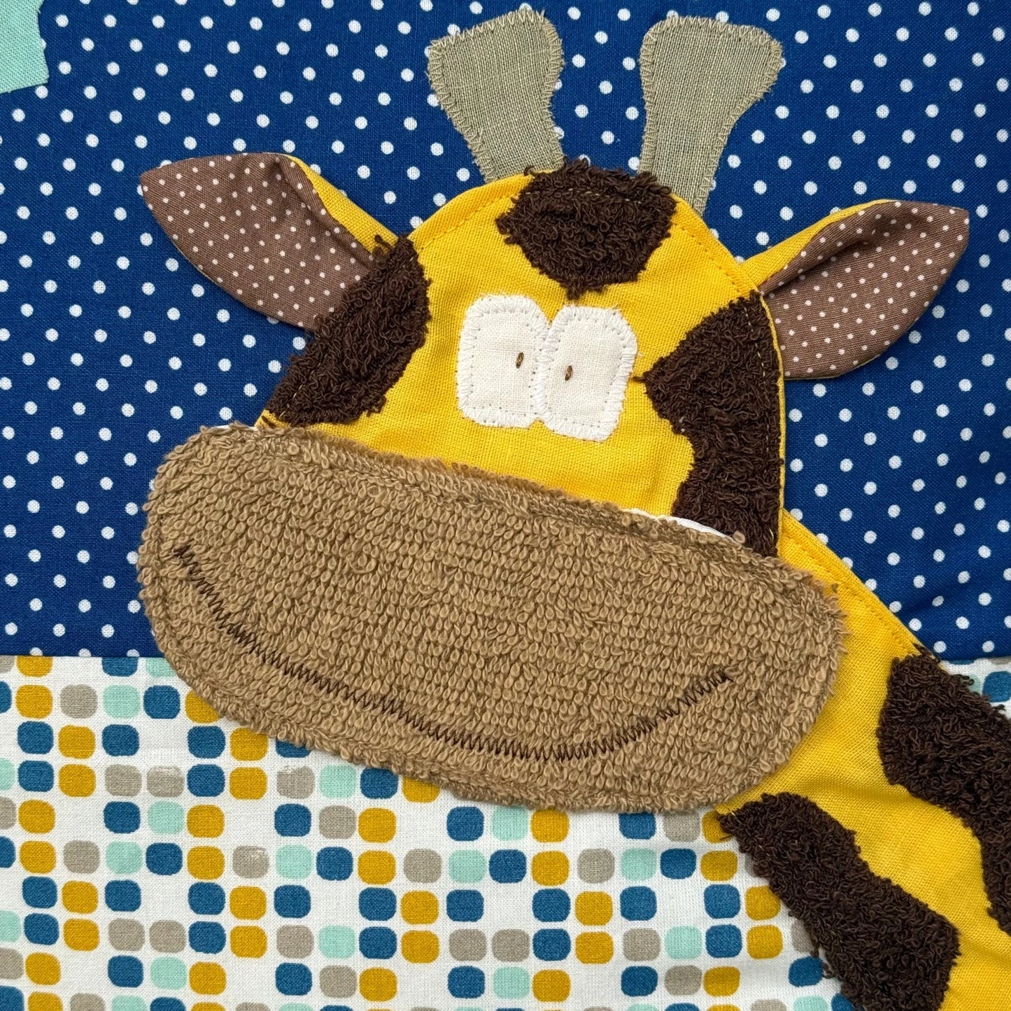 Kissen Giraffe – personalisiert mit Namen | Handgenähtes Kinderkissen 40×40