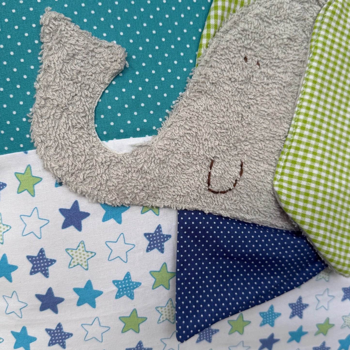 Kissen Elefant – personalisiert mit Namen | Handgenähtes Kinderkissen 40×40