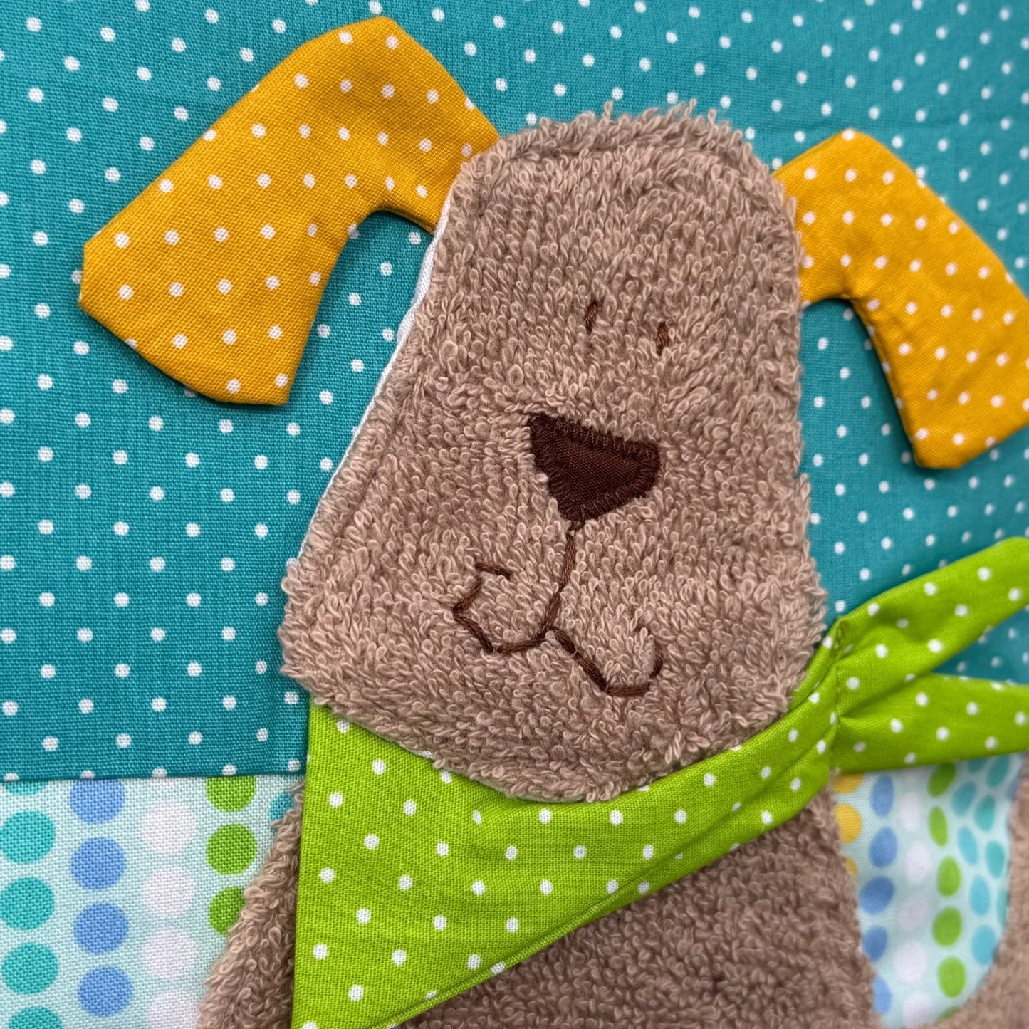 Kuschelkissen mit Namen – Hundemotiv | Personalisiertes Geschenk Baby