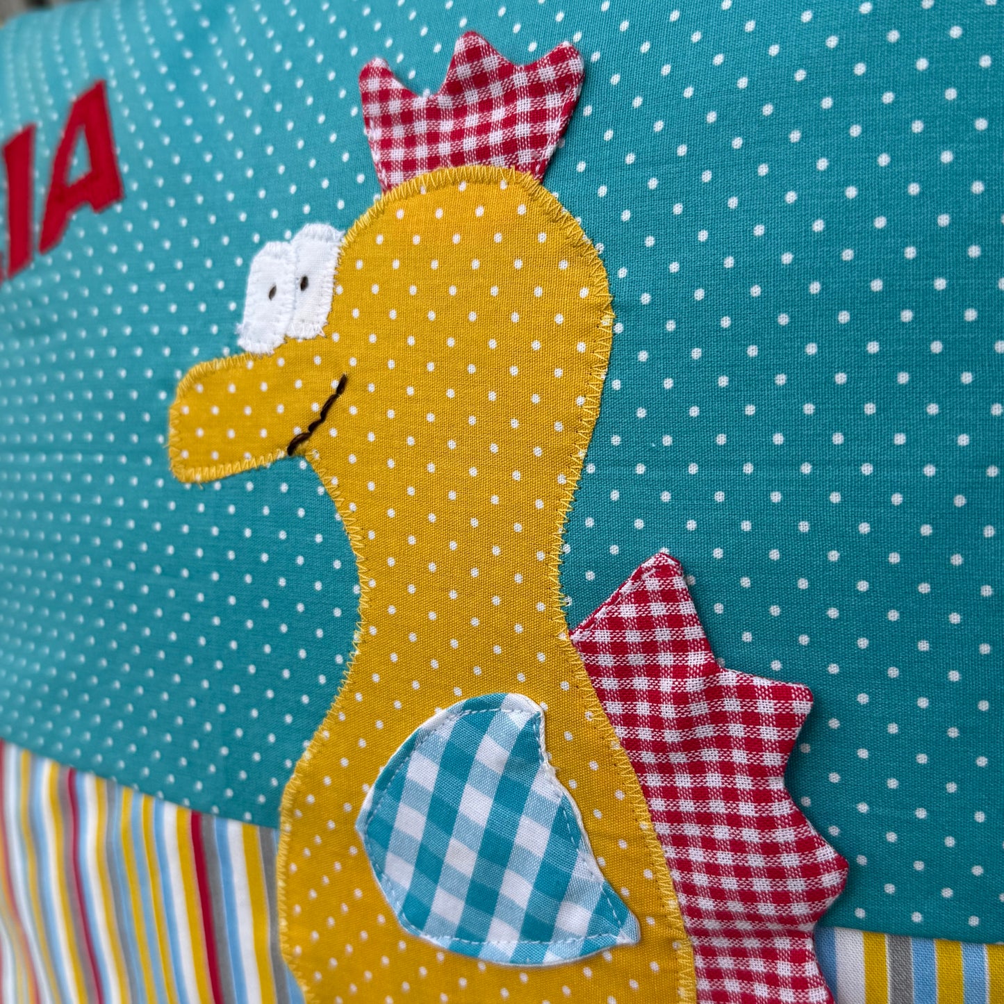 Personalisierbares Kuschelkissen Seepferdchen – handgemacht mit Liebe, farbenfroh & einzigartig