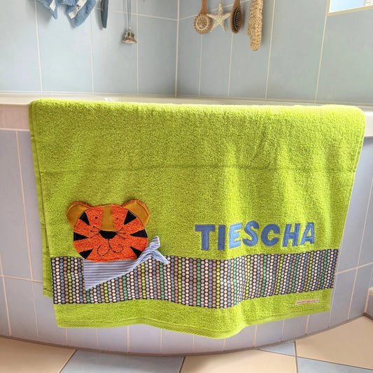 Personalisiertes Kinderhandtuch mit Namen & Tiger – handmade