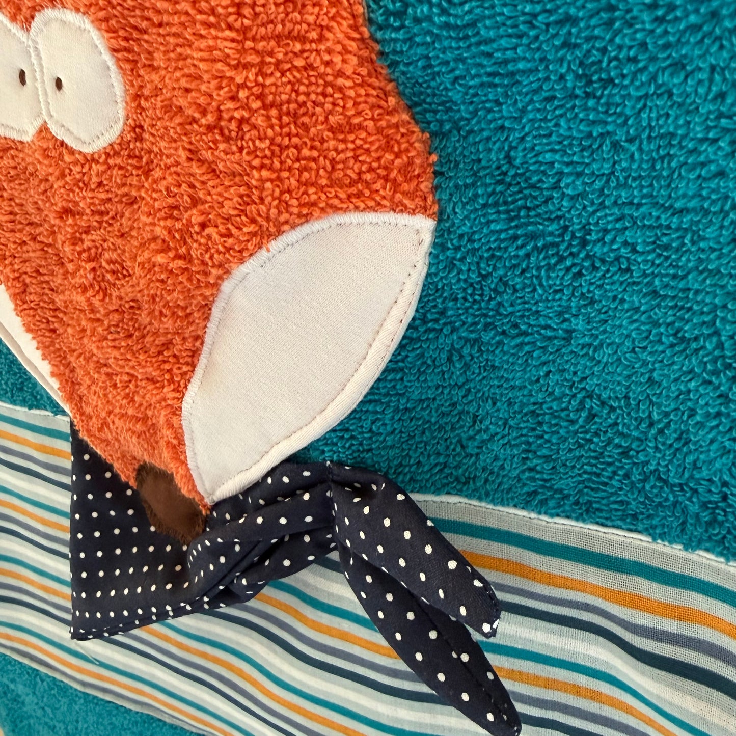 Personalisierbares Kinderhandtuch mit Fuchs – Name bestickt