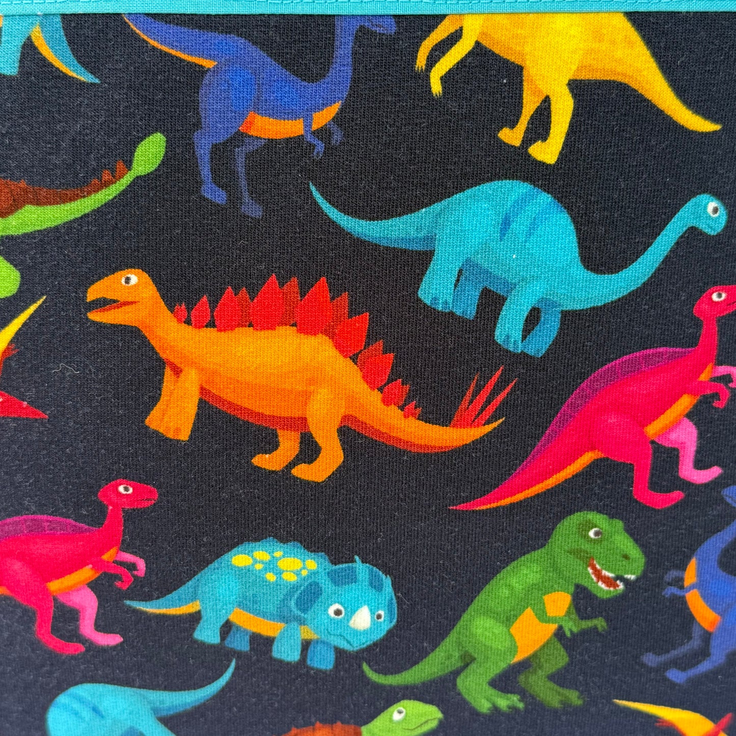 Kissen mit Namen Dino | Personalisiertes Kinderkissen 40x40 cm | Geschenk für Jungen