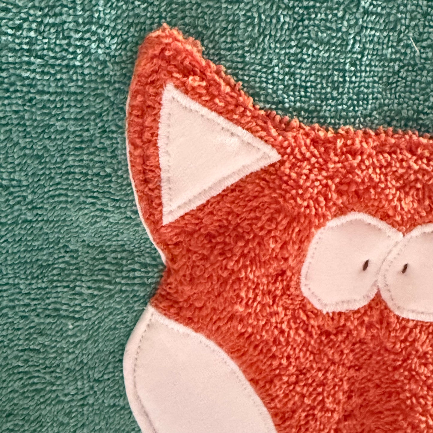 Grünes Duschtuch mit Fuchs – personalisiert mit Namen | Handtuch 70x140 cm