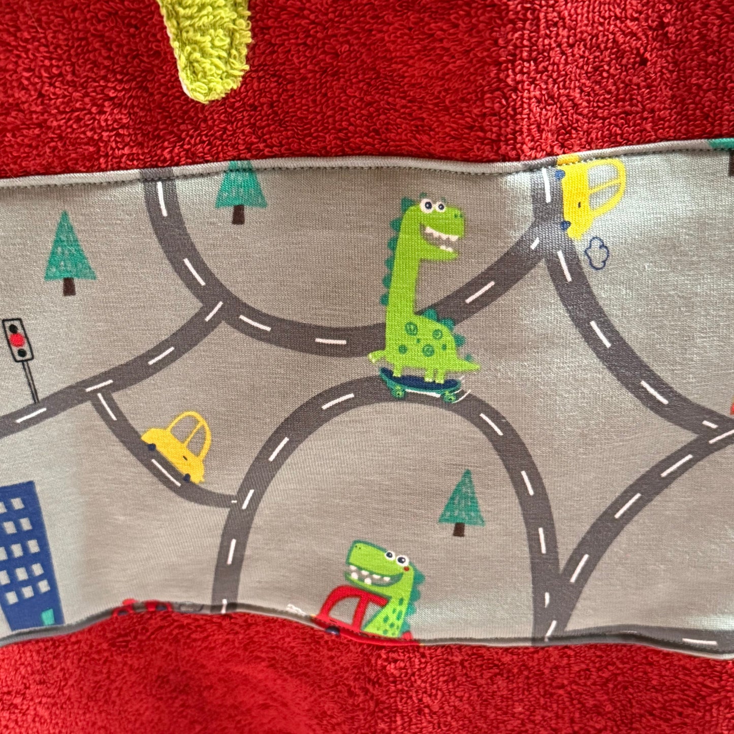 Personalisiertes Handtuch Dinosaurier für Kinder – Geschenkidee