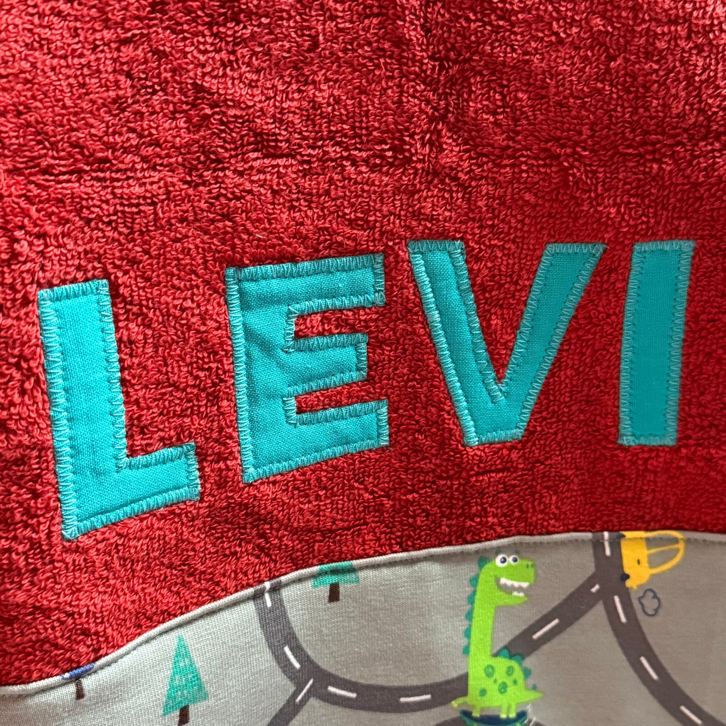 Personalisiertes Handtuch Dinosaurier für Kinder – Geschenkidee