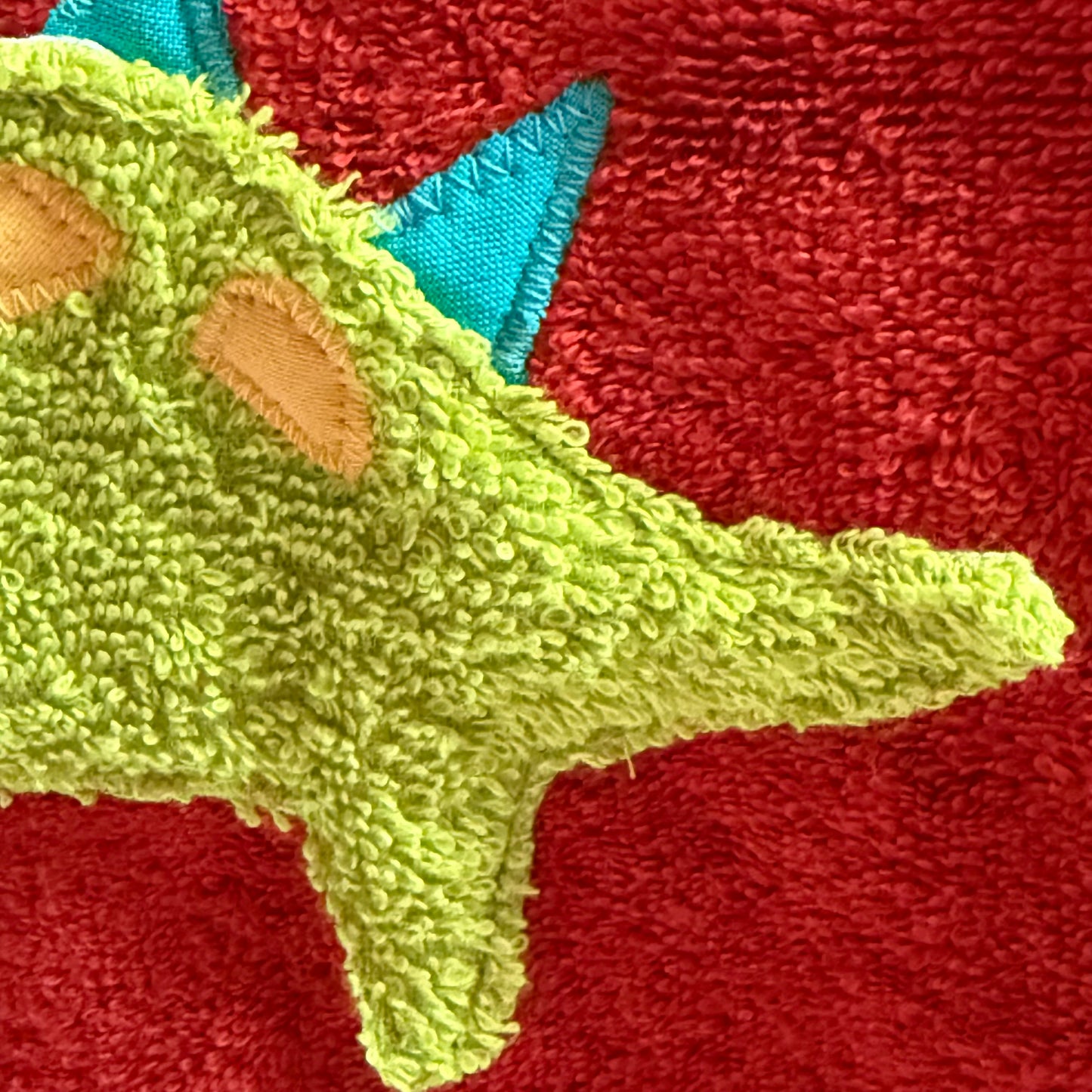 Personalisiertes Handtuch Dinosaurier für Kinder – Geschenkidee