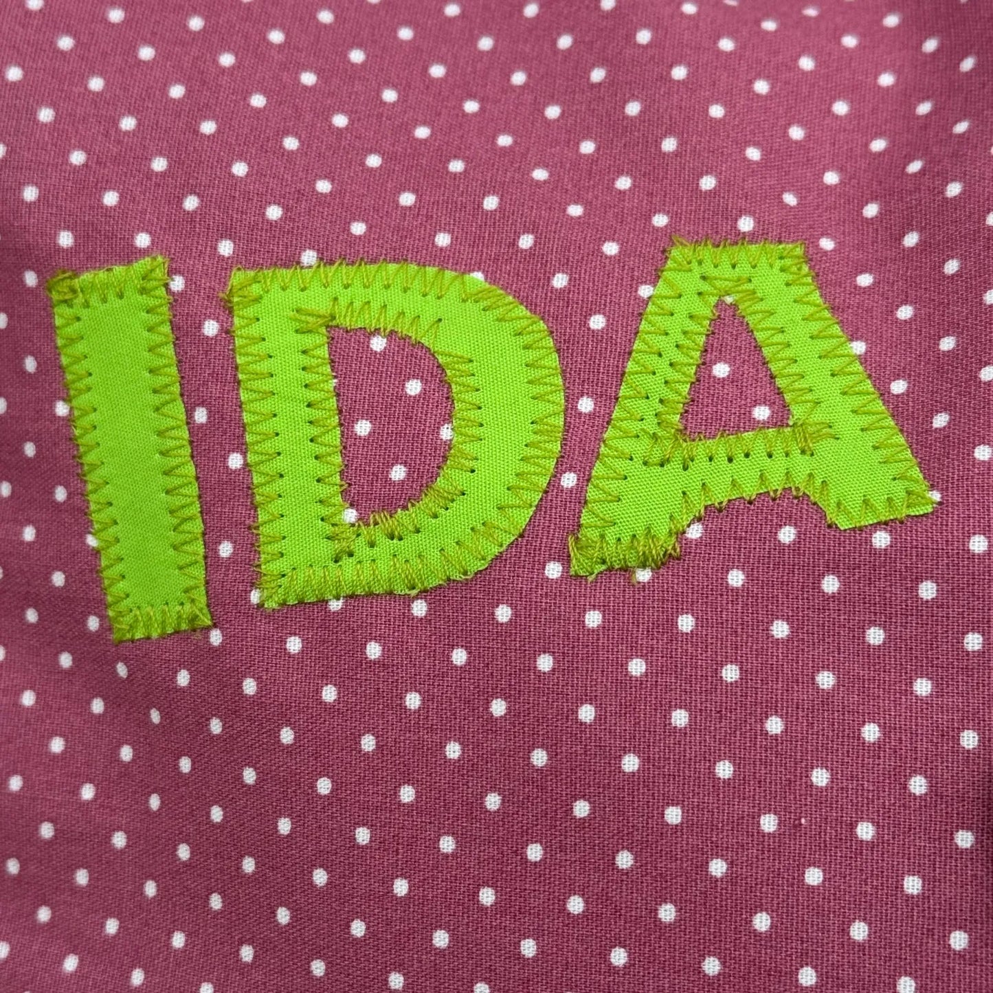 Namenskissen Hund – personalisiertes Kissen für Kinder