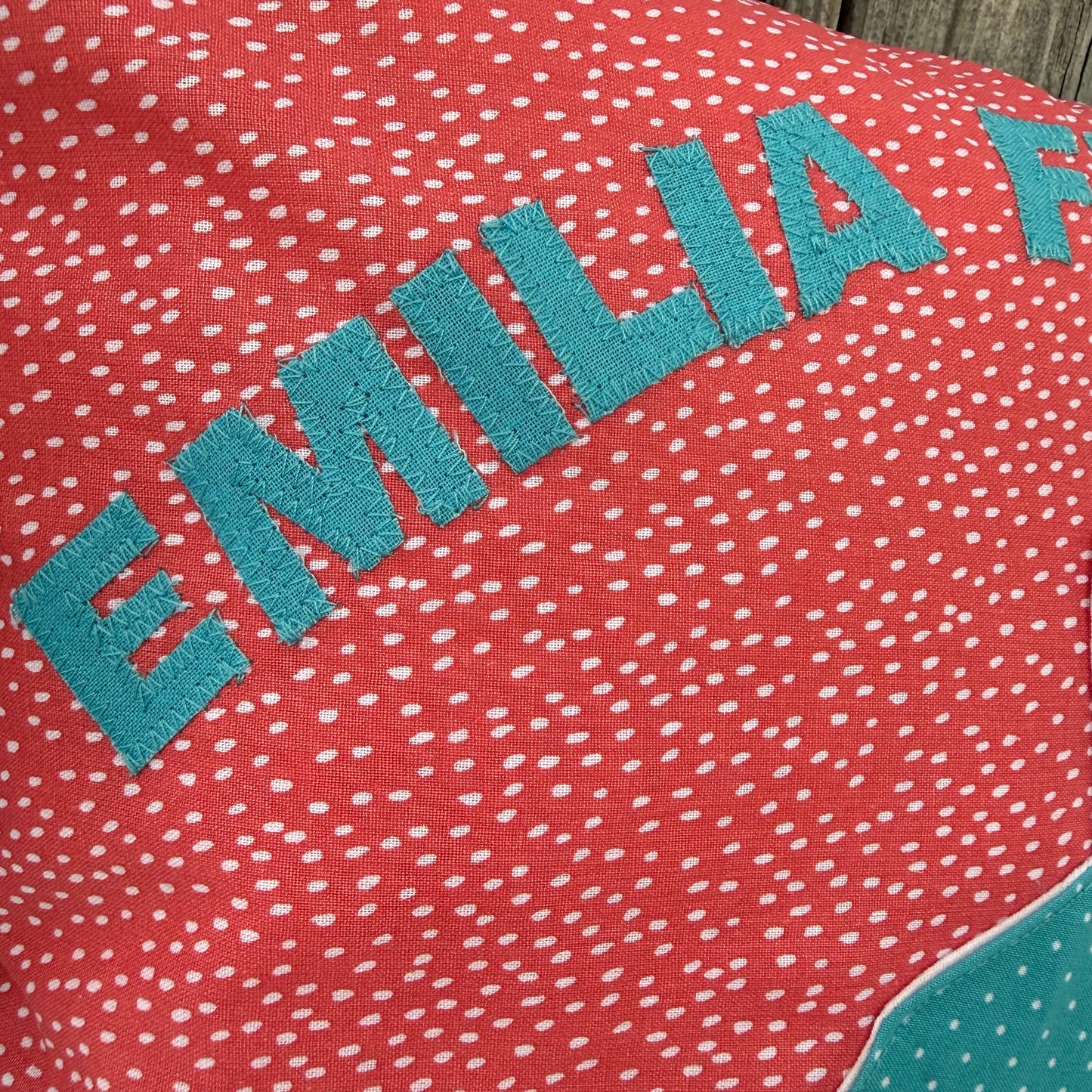 Kissen personalisiert mit Namen | Schmetterling Kinderkissen | Mädchenzimmer Deko