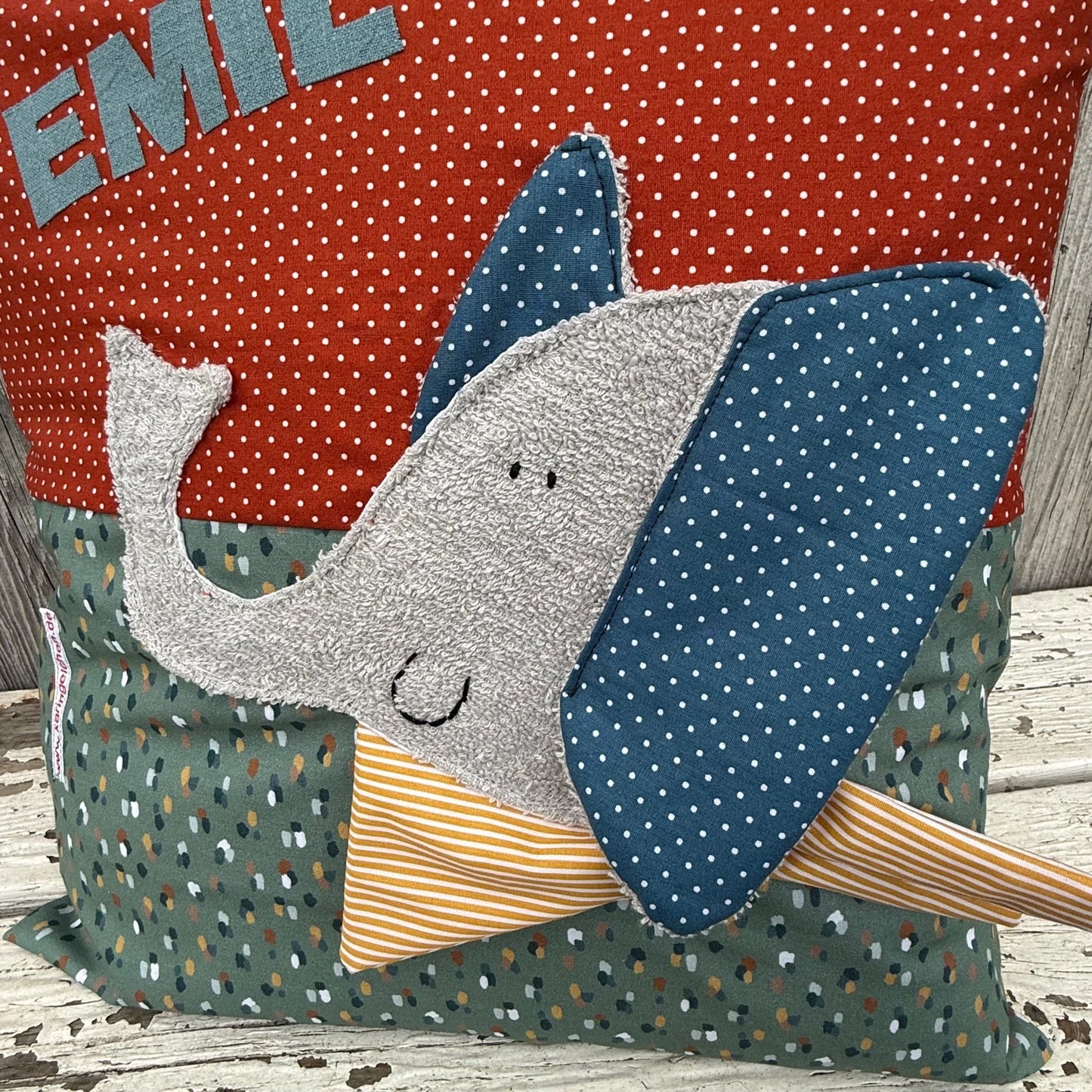 Kissen „Elefant“ – handgemacht, personalisiert & liebevoll genäht