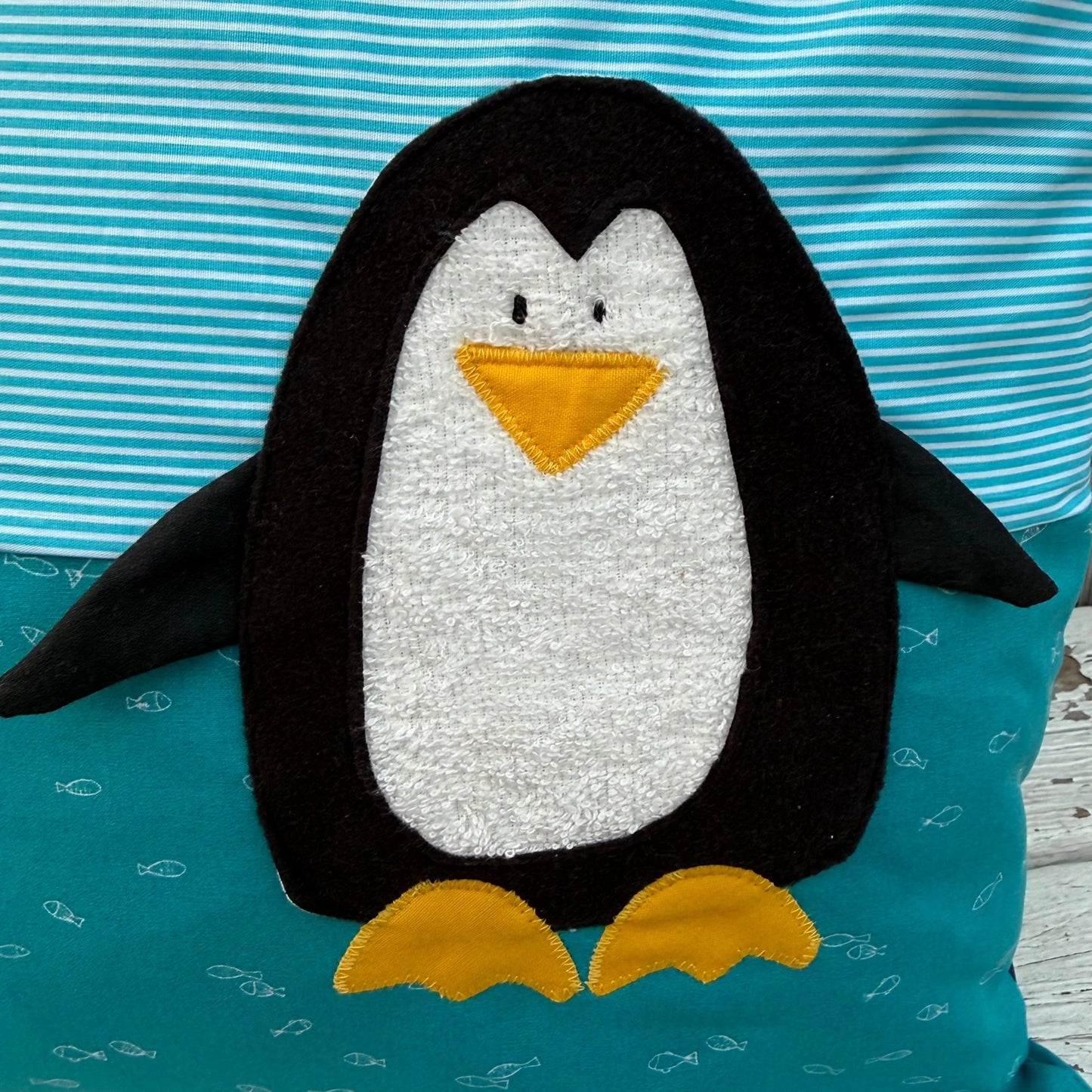 Kissen 40x40 Pinguin – Personalisiertes Kinderkissen | Handgemacht & Kuschelig