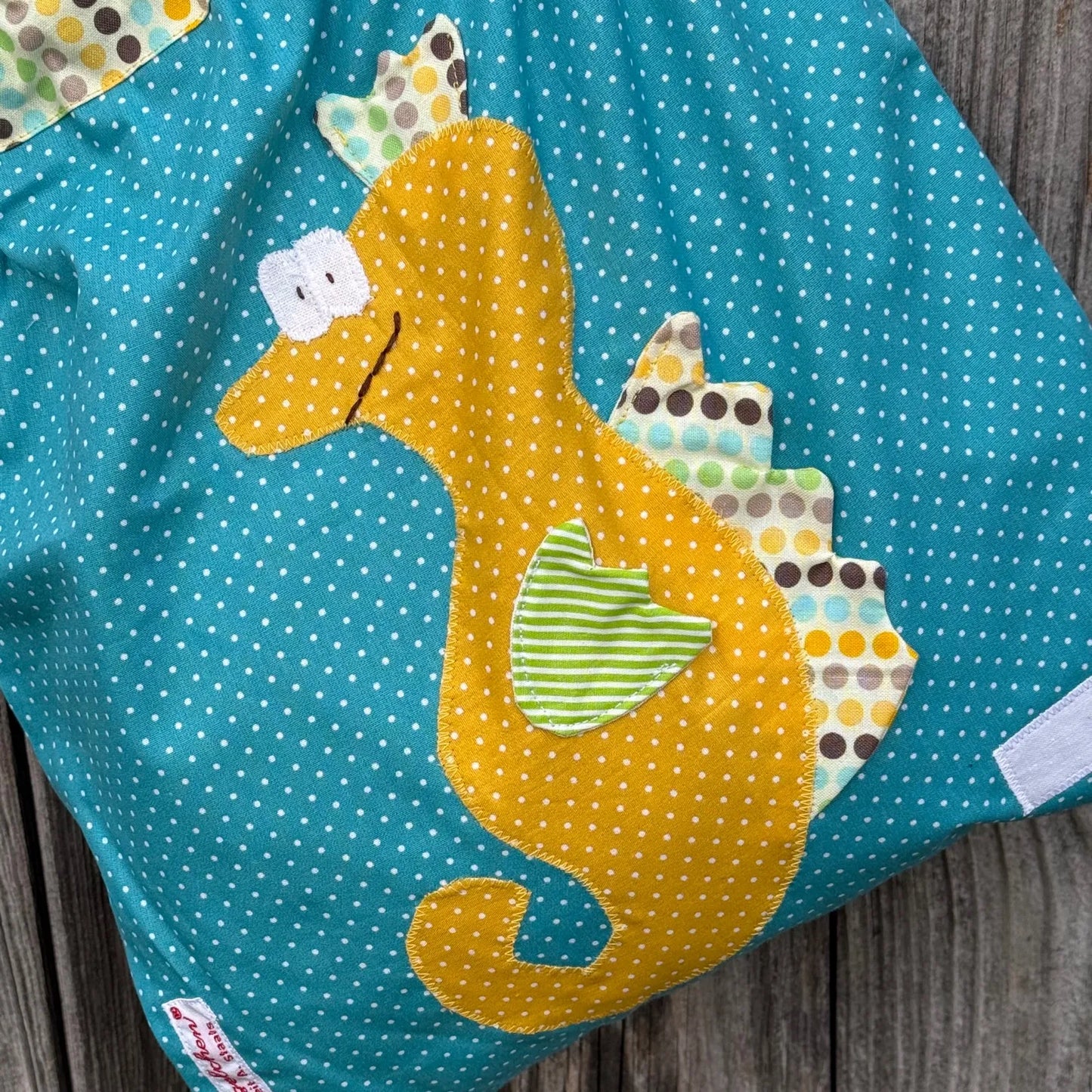 Wetbag Seepferdchen – Wasserdichte Nasstasche für Stoffwindeln & Schwimmsachen