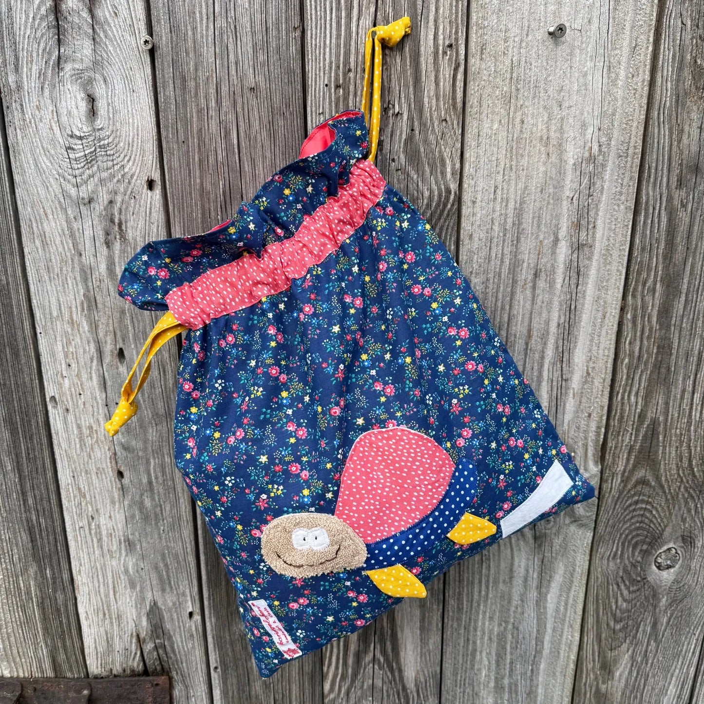 Wetbag „Schildkröte“ – Wasserdichter Nassbeutel für nasse Kleidung & Stoffwindeln