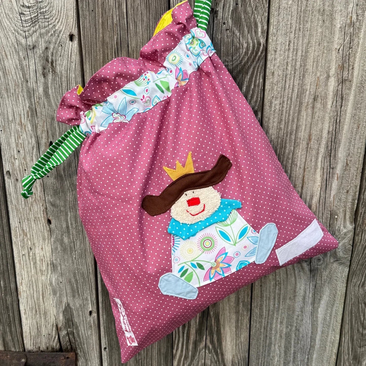Handgemachter Wetbag altrosa Kinder mit Prinzessin -auslaufsichere Kindertasche für nasse Kleidung