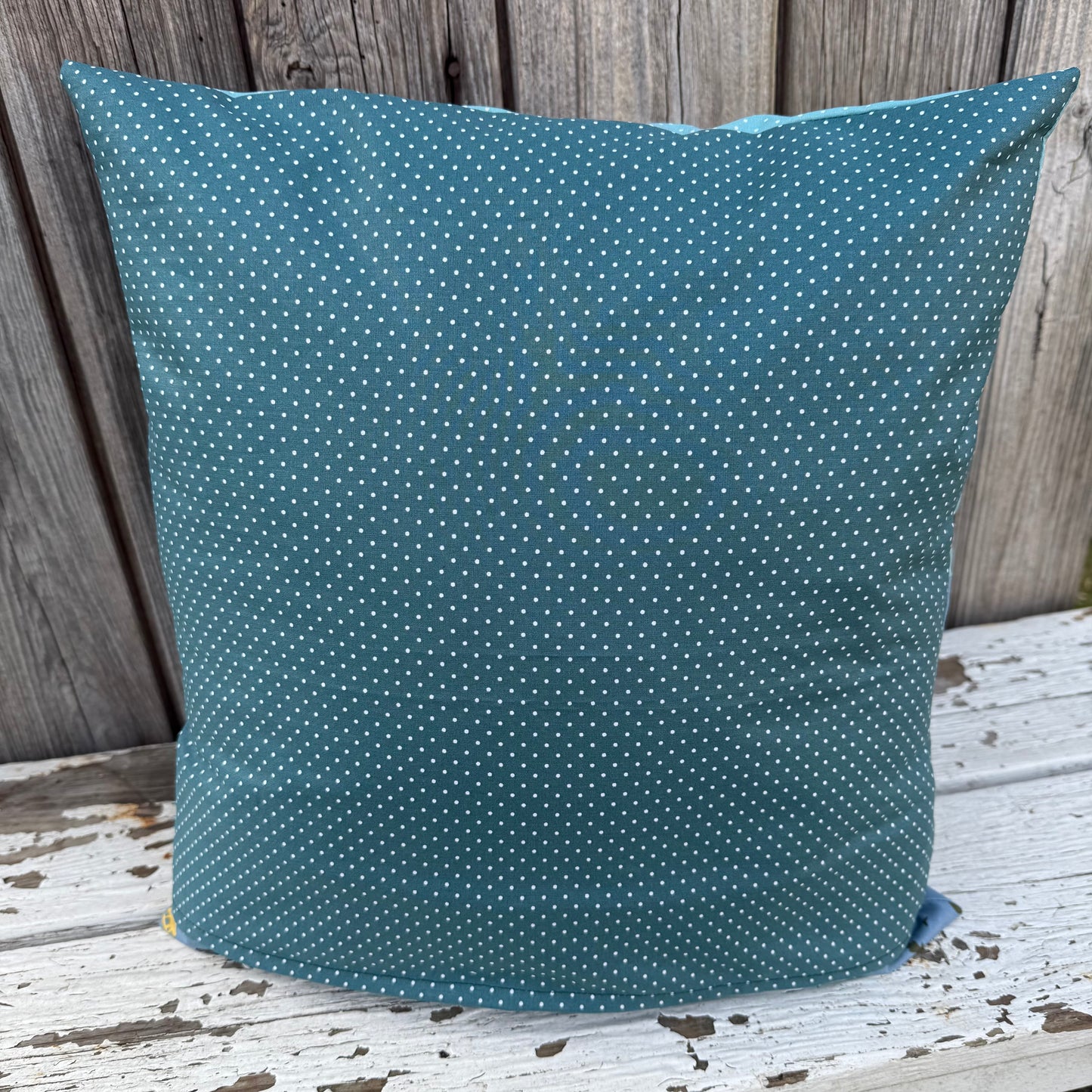 Kissen Hund mit Namen – Personalisiertes Kinderkissen 40x40 cm in Rauchblau | Geschenk zur Geburt, Taufe & 1. Geburtstag