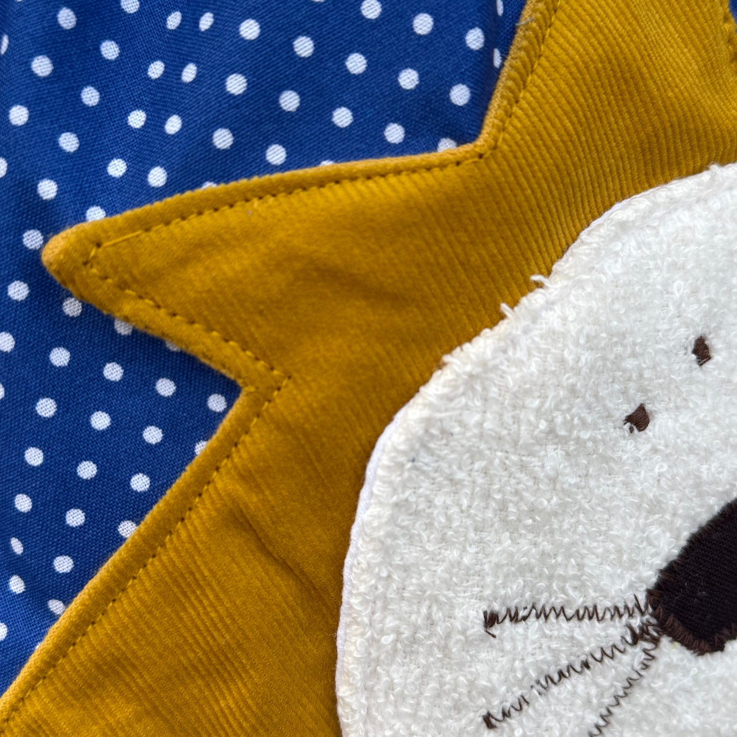 Personalisiertes Kinderkissen Geschenkset Löwe Zirkus | Namenskissen und Wetbag zur Geburt