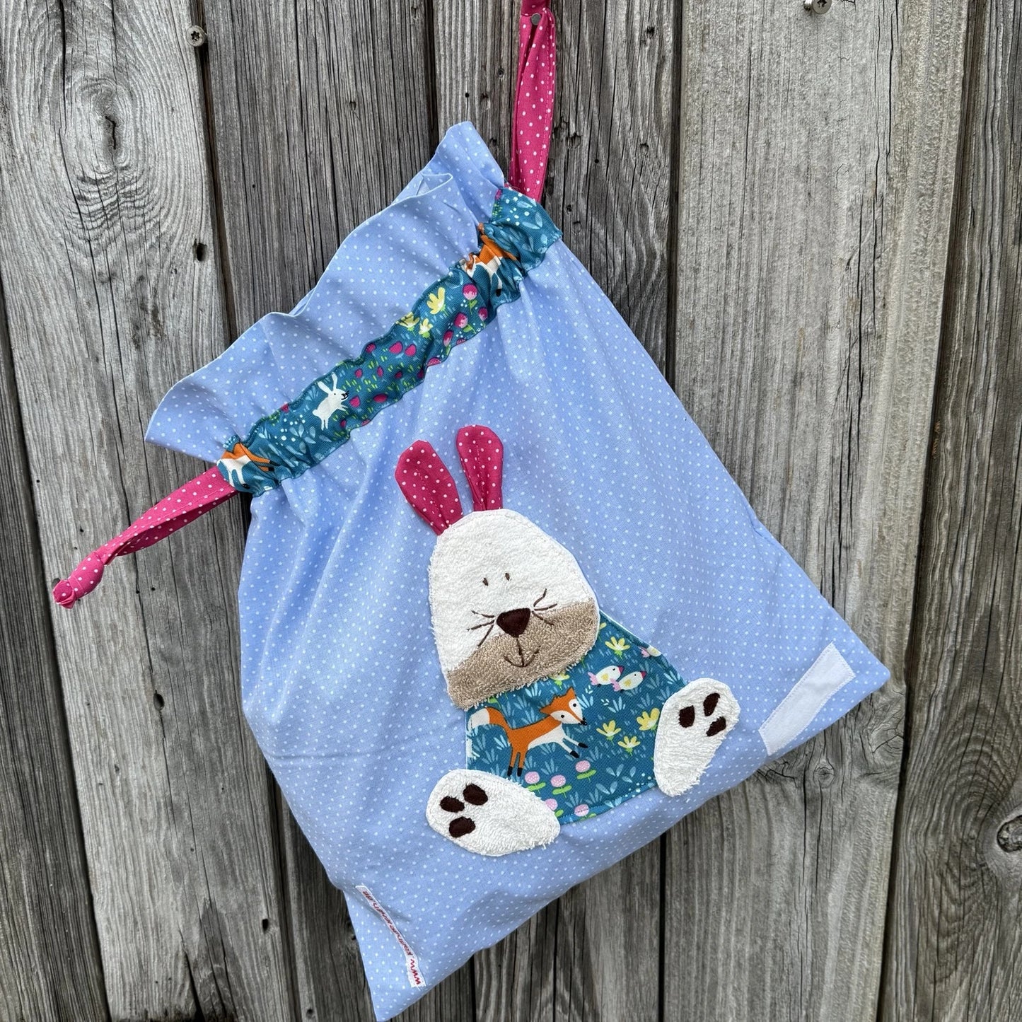 GeschenkSet Hase hellblau personalisiert – Wetbag & Beutel für den Kindergarten