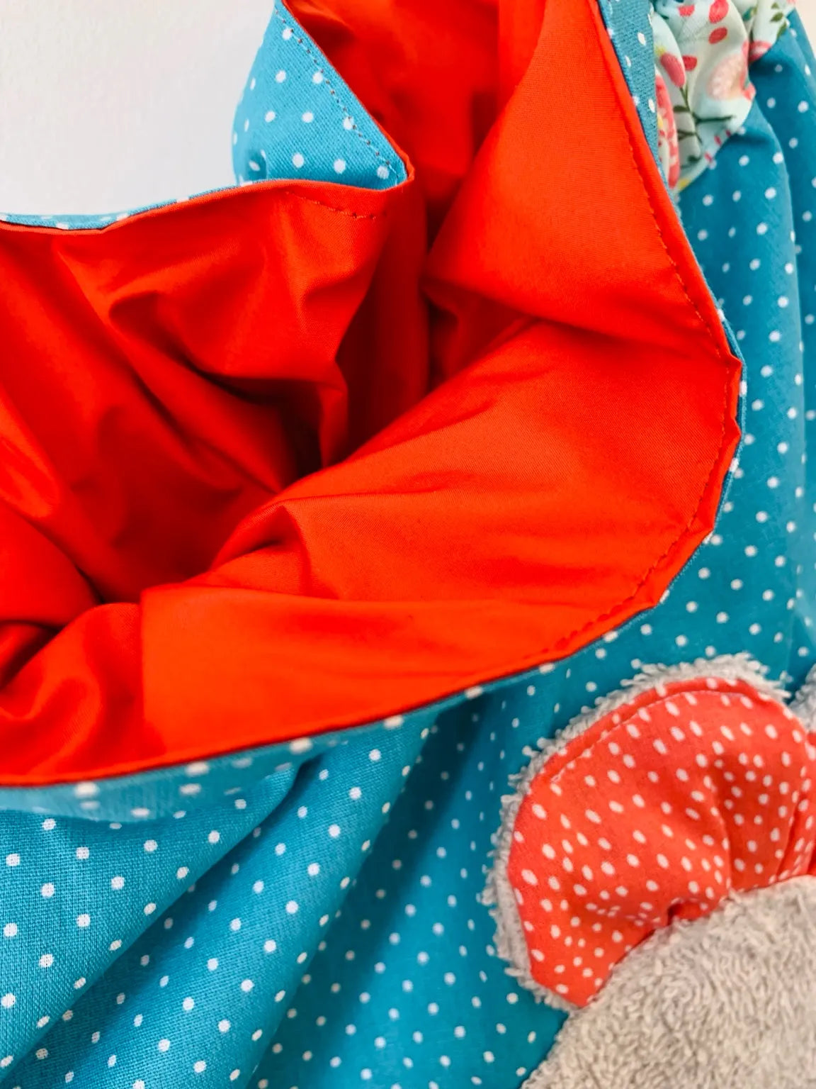 Kita-Set Maus & Katze – Handgemachte Wetbag und Garderobenbeutel mit Namen für Kinder